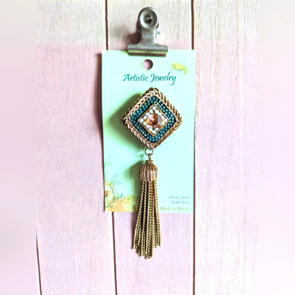 🐰Boho Tassel Chain Brooch